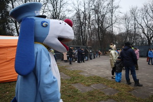 Maskotka śląskiej Policji w parku